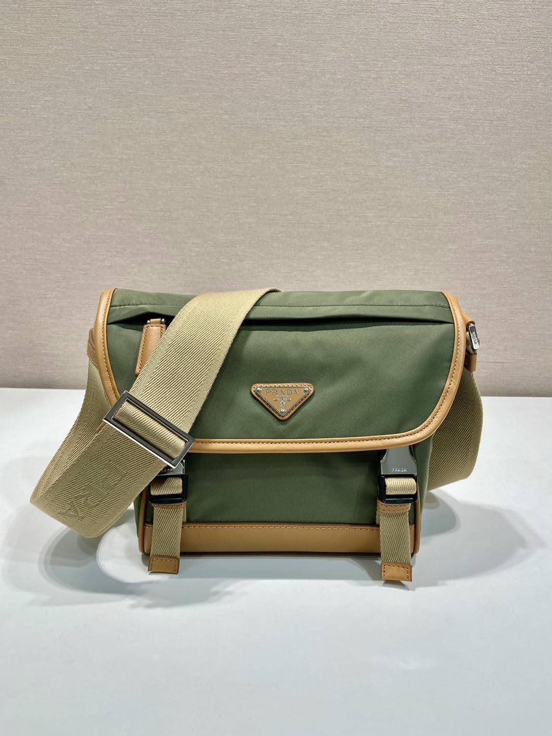 015Series-Messenger Bag